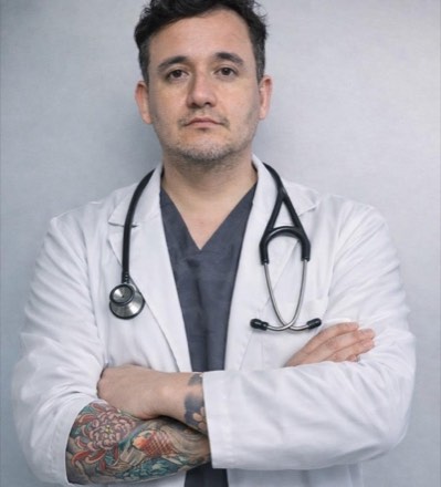 Dr. Daniel Lizana